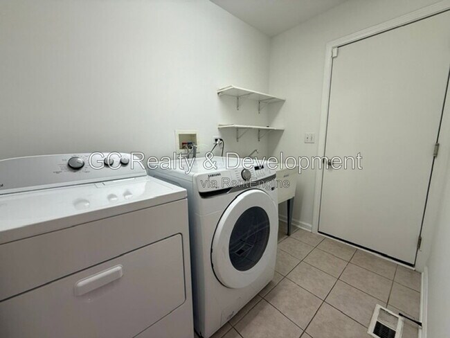 Building Photo - 74 Odyssey Dr