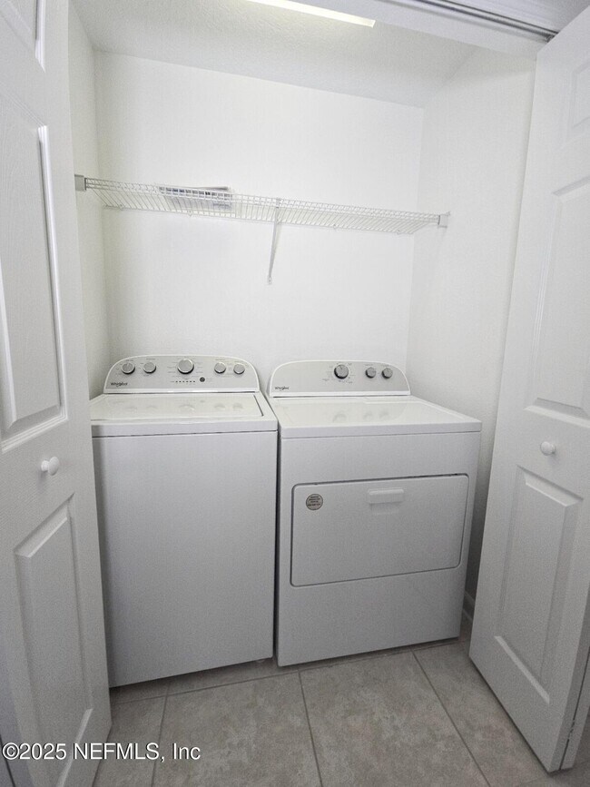Building Photo - 6591 White Blossom Cir