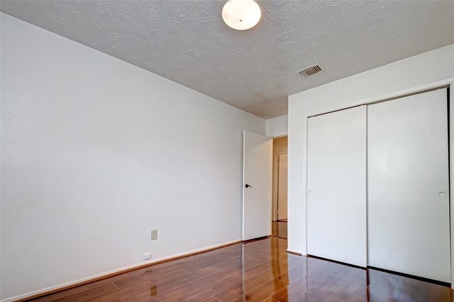 Building Photo - 14719 Wind Cave Ln