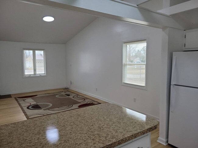 Building Photo - Nice Duplex in Havelock