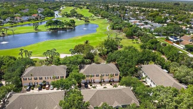 Building Photo - 136 Ashley Ct