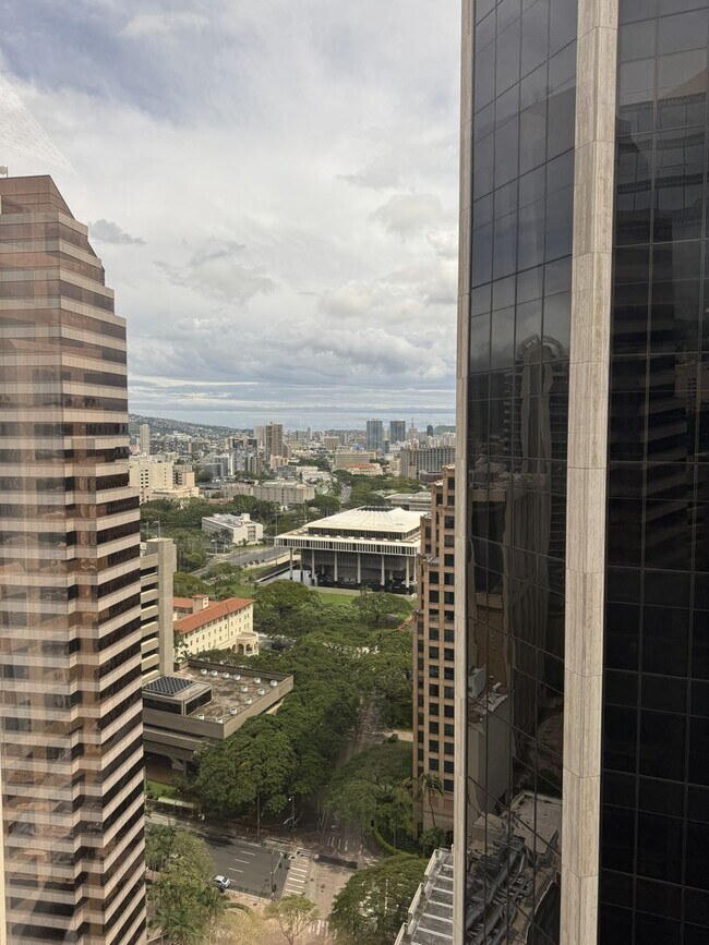 Building Photo - Executive Centre