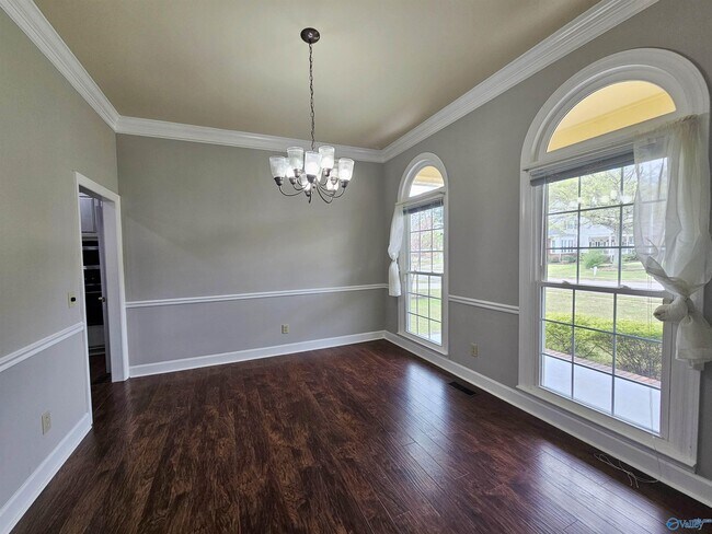 Building Photo - 102 Fred Atkinson Rd