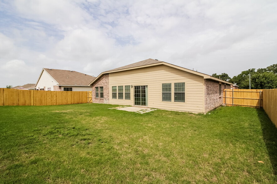 Building Photo - 926 Hannah Way