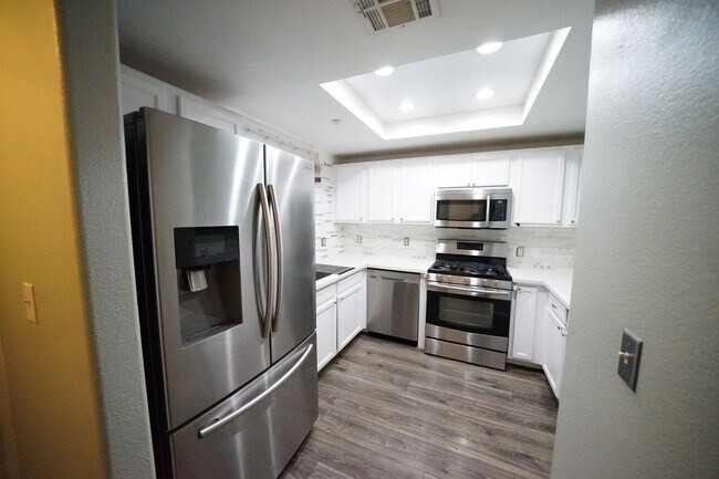 Building Photo - 833 Aspen Peak Loop