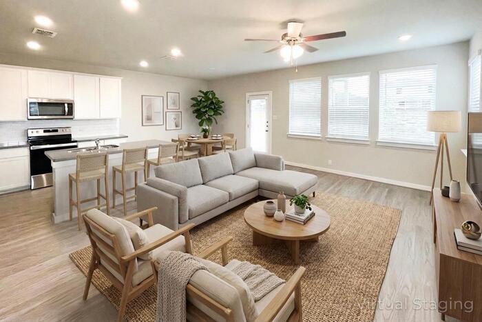 Building Photo - 10402 Ida Gdn Wy