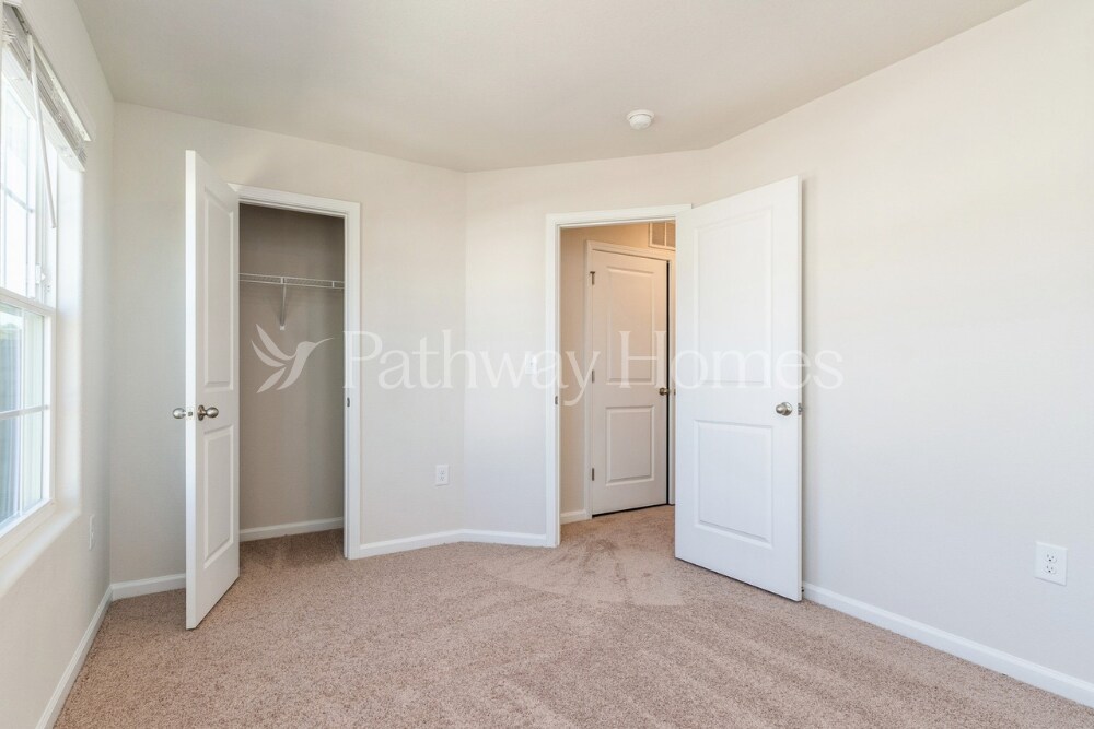 Building Photo - 6248 Lowe Ln