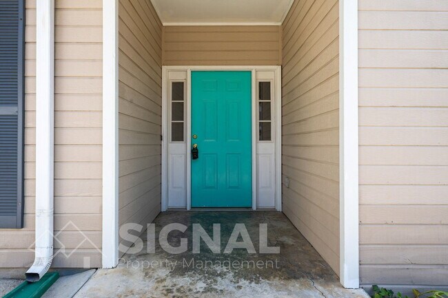 Building Photo - 108 Spring Pl