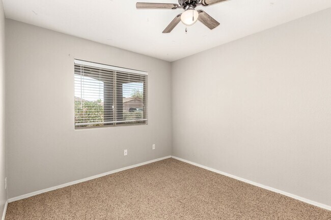 Building Photo - San Tan Valley Charmer w/ Great Back Yard