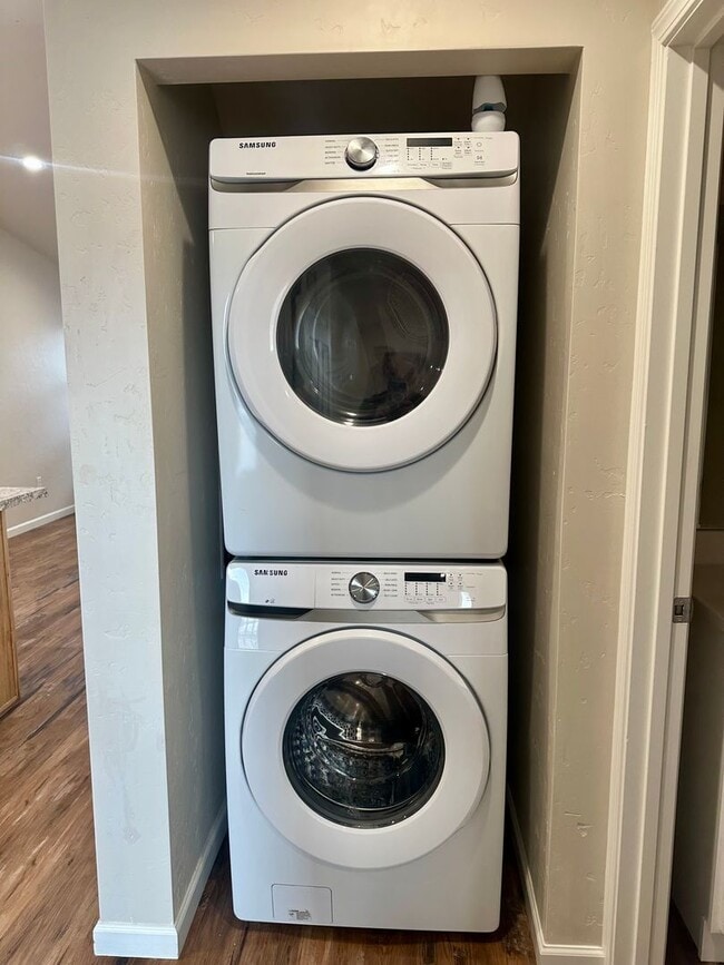 Building Photo - 1 Month FREE! Newer 3BD/2BA w/ Garage, Fenced Yard & A/C