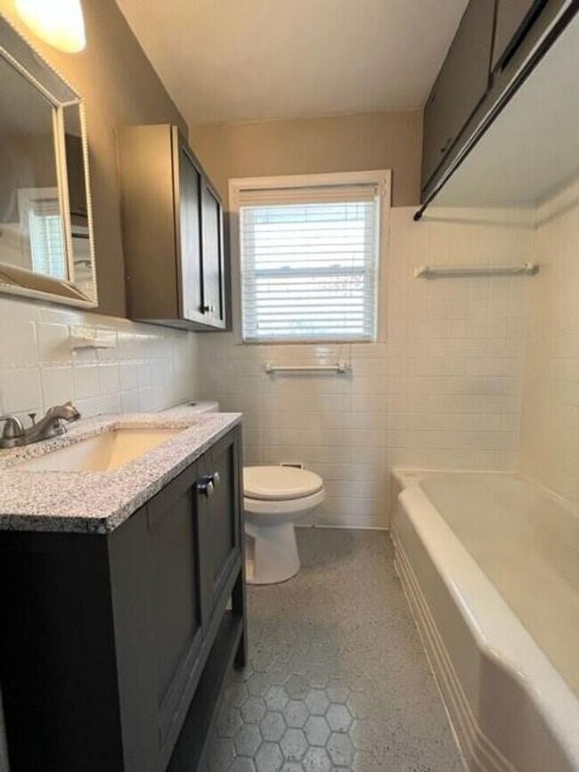 Building Photo - 10263 Casa View Dr