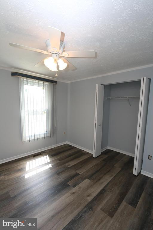 Building Photo - 6512 Cricket Pl
