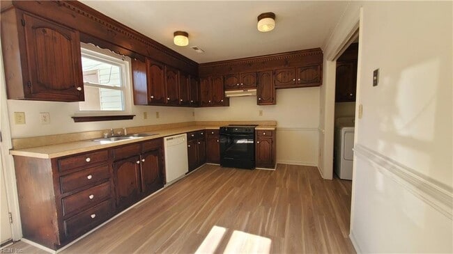 Building Photo - 1219 Mill Stream Way