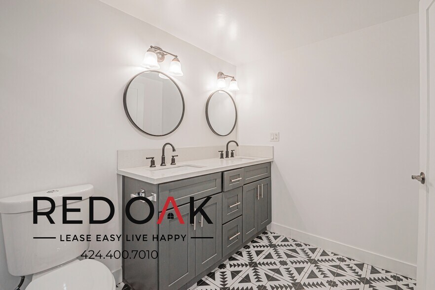 Building Photo - 3559 Percy St