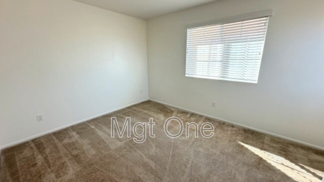 Building Photo - 124 Citron Ct