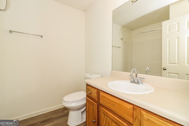 Building Photo - 7106 Hillcrest Chase Dr SW
