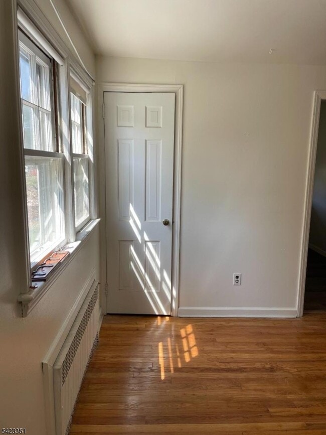 Building Photo - 134 Chestnut St