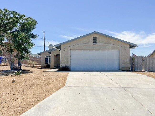 Primary Photo - Wonderful 3 Bedroom 2 Bath in Yucca Valley