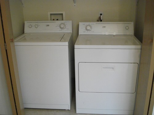 Building Photo - 225 E Stonehaven Cir