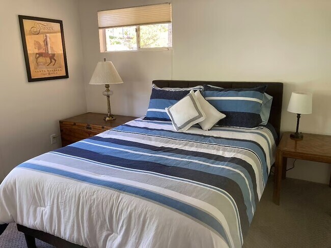 Building Photo - 911 Paseo Ferrelo