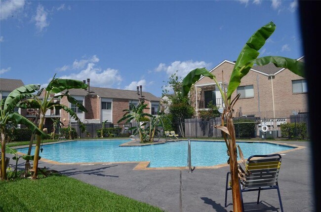 Building Photo - 10176 Oakberry St