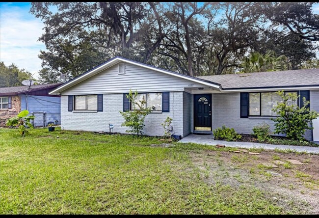 Building Photo - 4157 Autrey Ave E