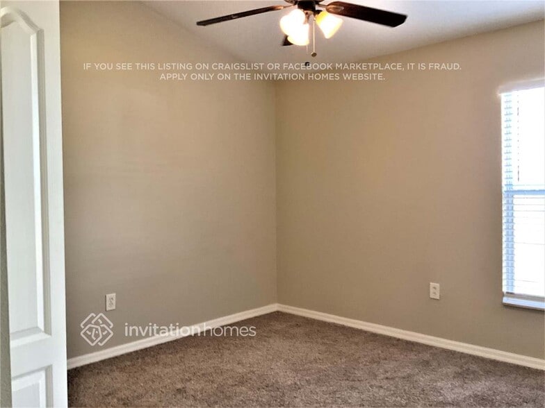 Building Photo - 15517 Lake Bella Vista Dr