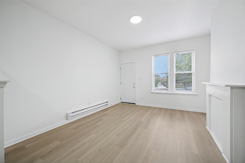 Building Photo - 888 N 46th St