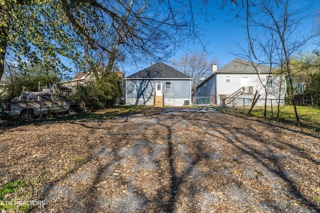 Building Photo - 1422 Beaumont Ave