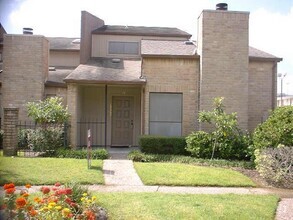 Building Photo - 13357 Parkway Blvd