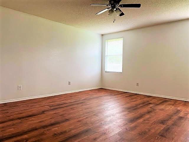 Building Photo - 714 Kinston Ct