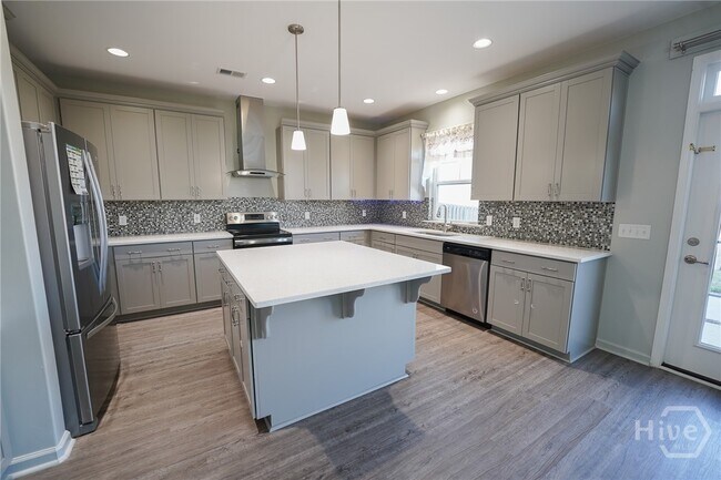 Building Photo - 23 Brookhaven Dr