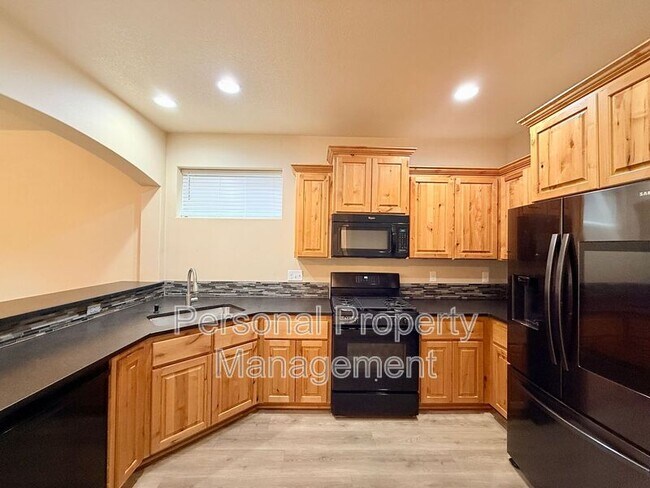 Building Photo - 146 NW 76th St