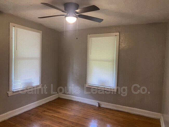 Building Photo - 1214 Gruner Pl