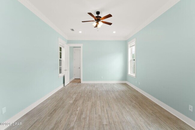 Building Photo - 3816 Mariner Dr