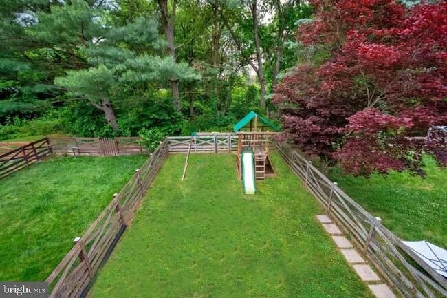 Building Photo - 1335 Littlefield Pl