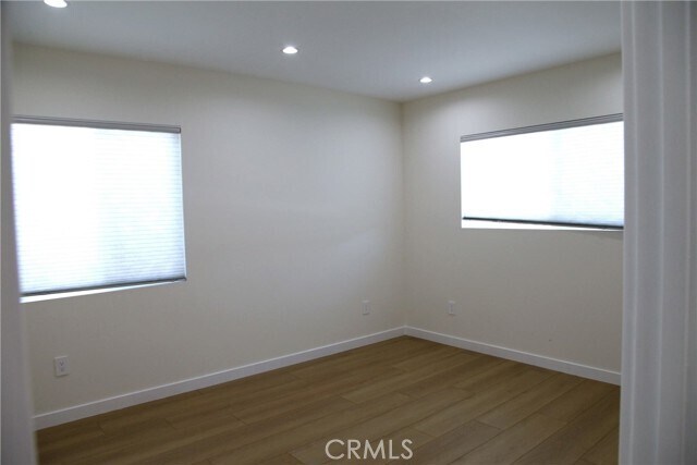 Building Photo - 2251 N Catalina St
