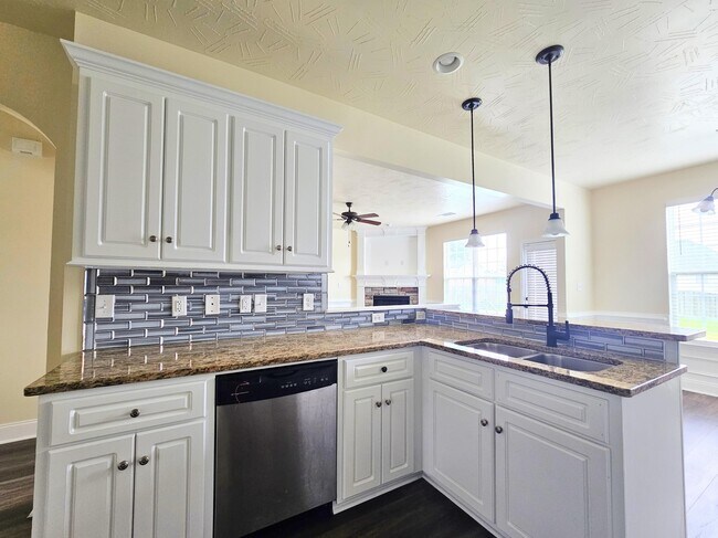Building Photo - 3019 Kilknockie Dr