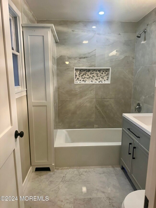 Building Photo - 73-75 Church St