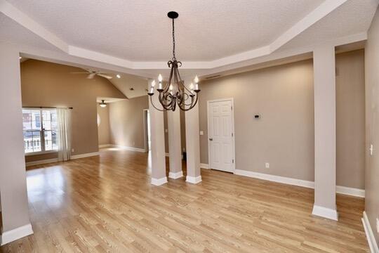 Building Photo - 3192 Mayflower Ln