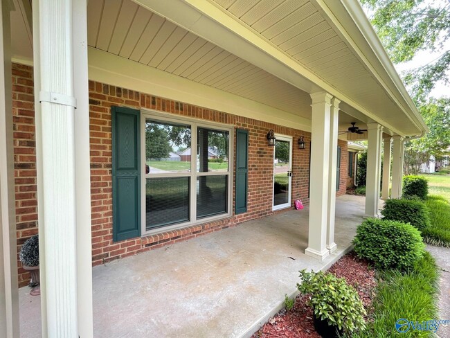 Building Photo - 124 Wickstone Rd