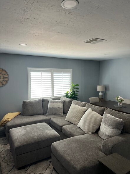 Building Photo - 66115 Avenida Cadena