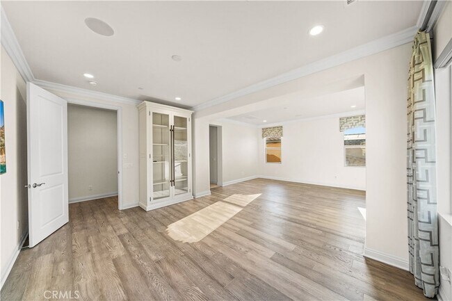Building Photo - 1151 Summit Oak Dr