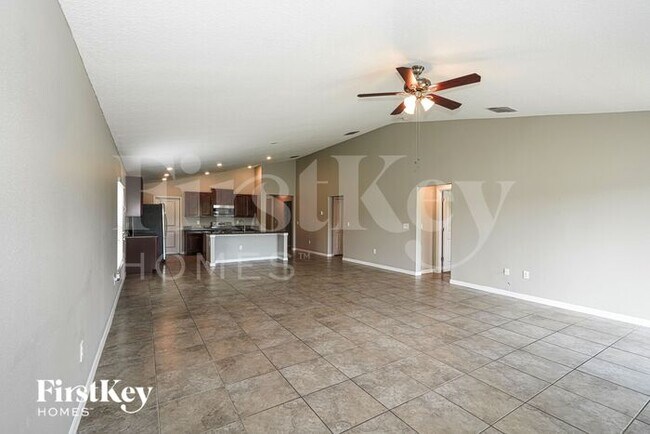 Building Photo - 9747 Sage Creek Dr