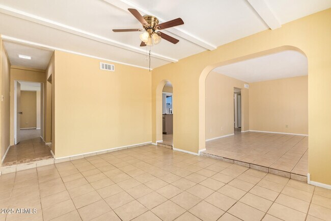 Building Photo - 18240 N 34th Dr