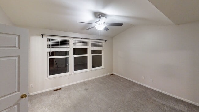 Building Photo - 10156 E Avondale Cir