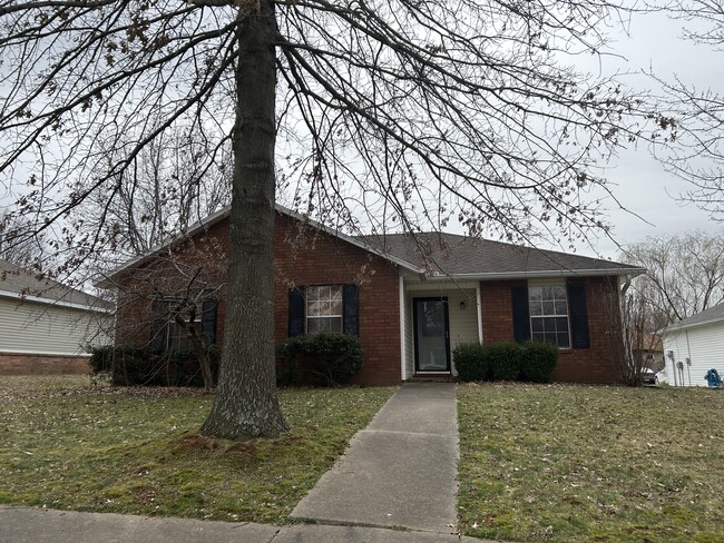 Building Photo - 5653 W Fountain St
