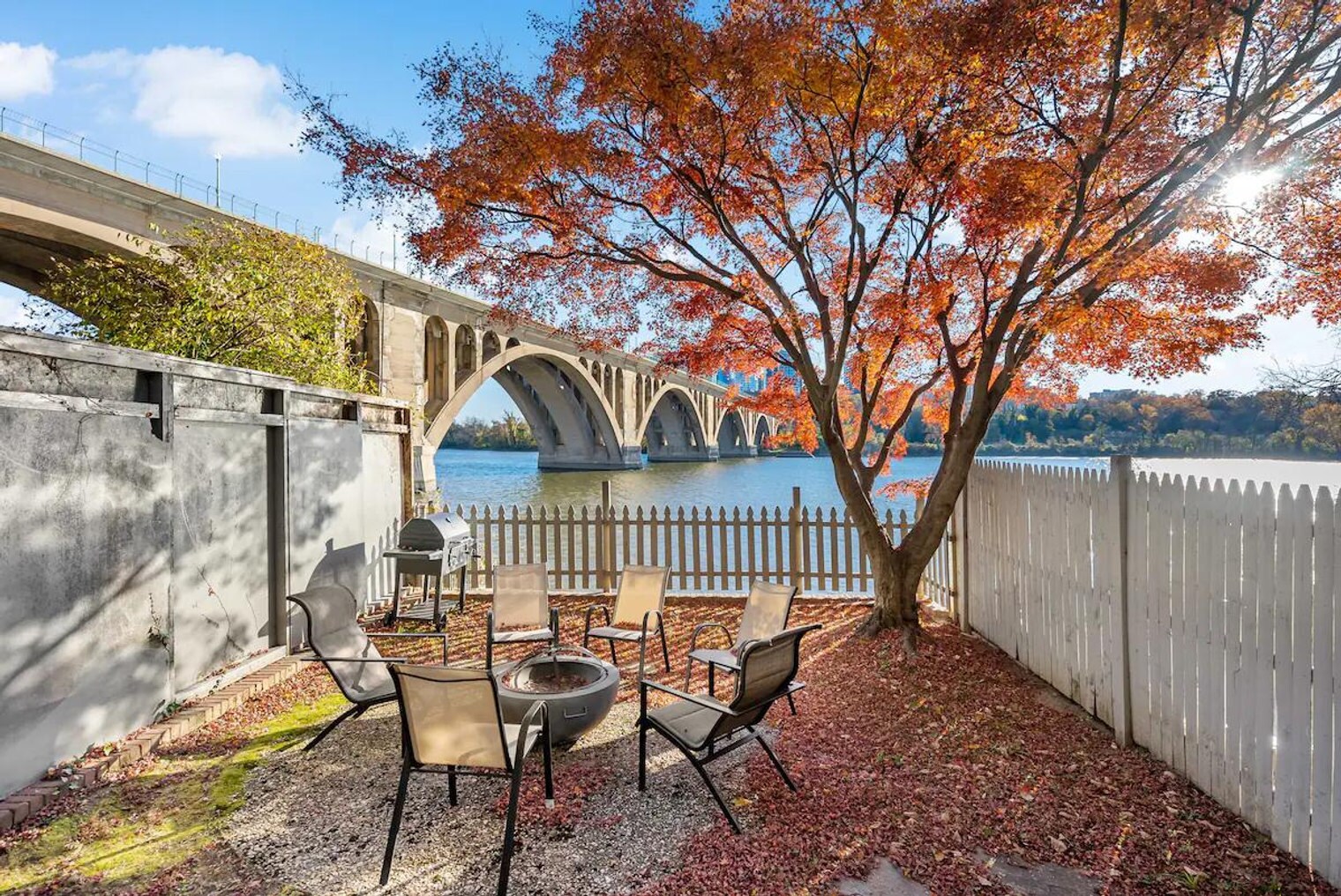 Building Photo - 3303 Water St NW