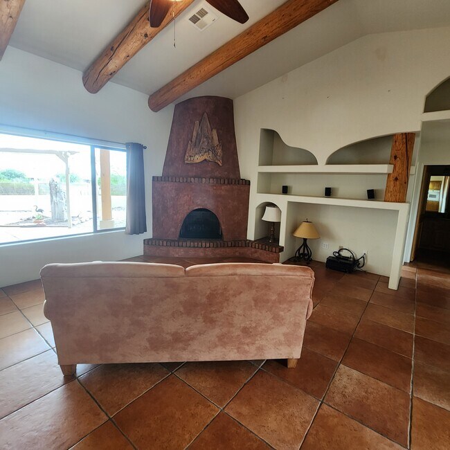 Building Photo - 35665 Caballero Dr