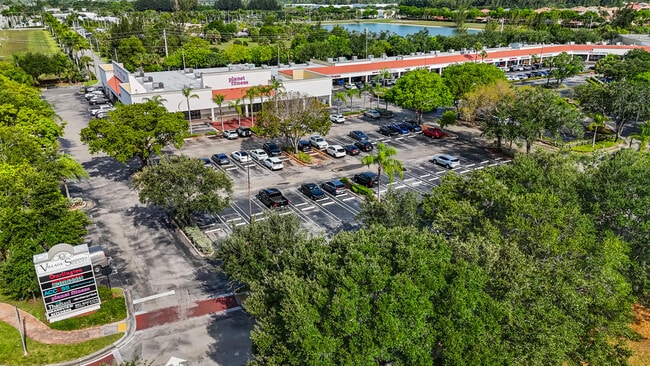 Building Photo - 908 Lakeview Cir
